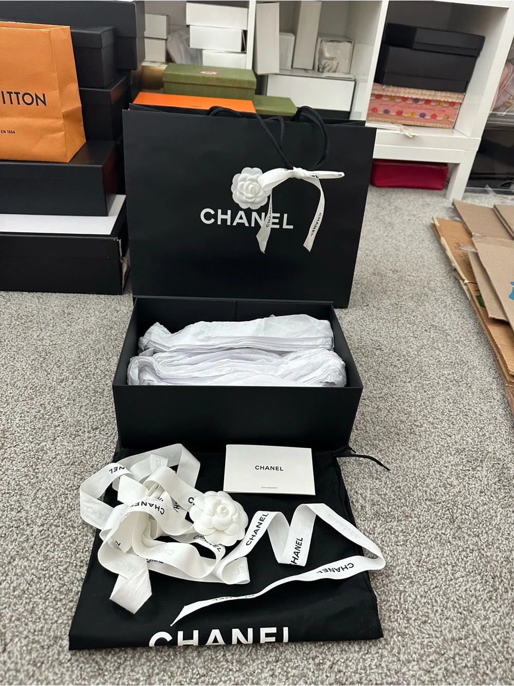 Chanel White Camellia Ribbon Gift Set for small to medium bag